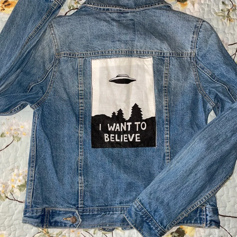 I Want to Believe Sci-Fi / X-Files & Mushroom Embroidered Jean “Denim” Jacket - Picture 4 of 5